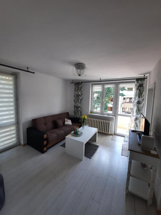 Apartament Zorzy Przy Instytucie Kardiologii Anin Apartman Varsó Kültér fotó